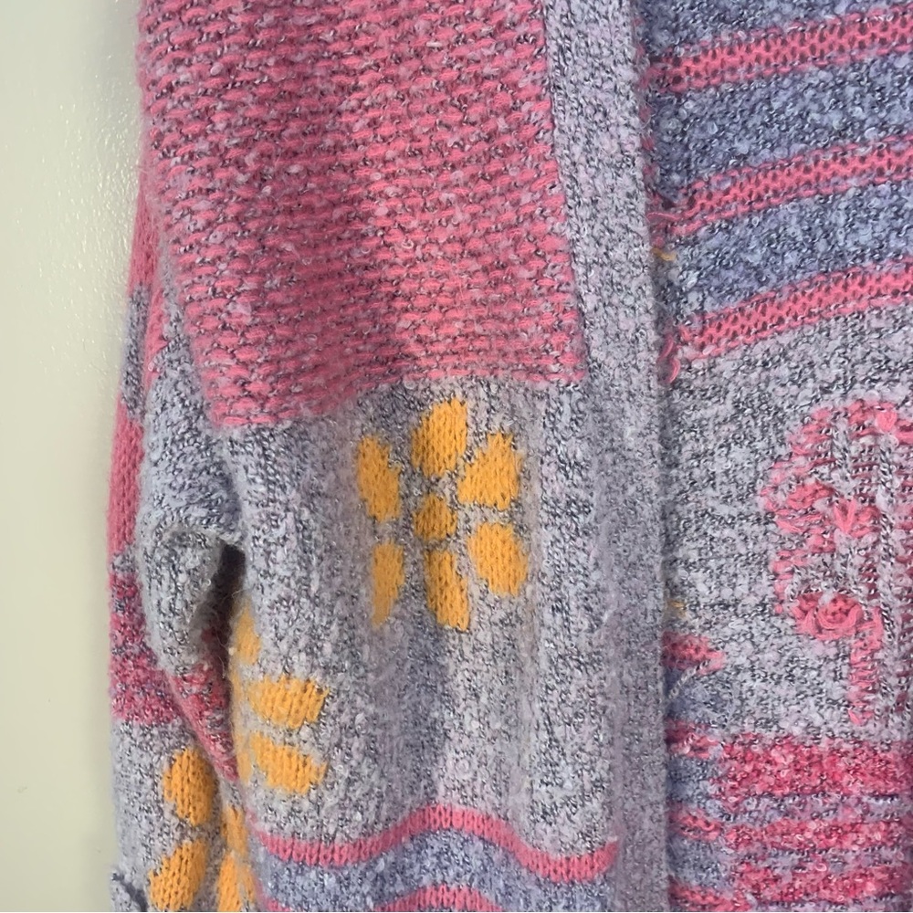Sincerely Jules Textured Patchwork Cozy Oversized Floral Cardigan - Picture 4 of 11